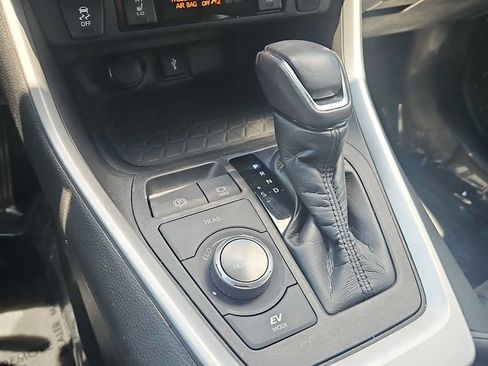 Used 2021 Toyota RAV4 XSE w/ Protection Package (TMS) AWD/4WD image 22