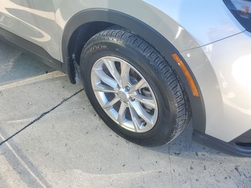 Used 2025 Honda CR-V EX-L image 2