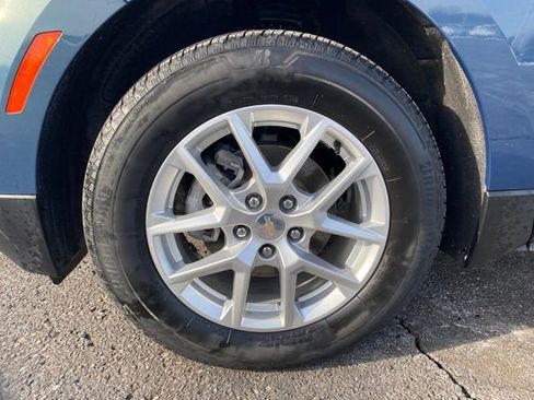 Certified 2024 Chevrolet Equinox LT w/ LPO, Floor Liner Package image 21