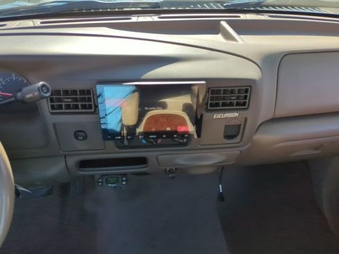 Used 2000 Ford Excursion Limited image 16