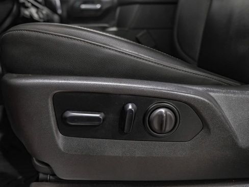 Used 2021 Chevrolet Silverado 1500 LT Trail Boss w/ Convenience Package II image 31