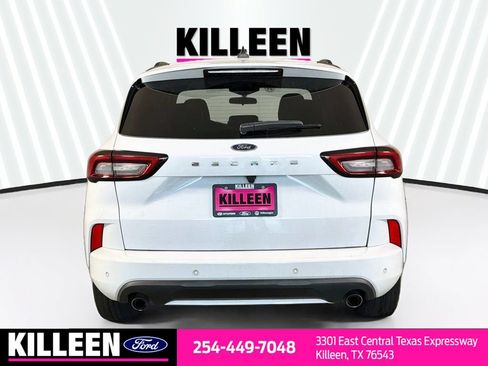 Used 2023 Ford Escape ST-Line w/ Tech Pack #1 FWD image 8