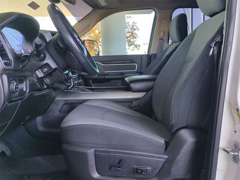 Used 2019 RAM 2500 Big Horn image 21