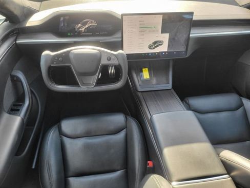 Used 2021 Tesla Model S Plaid image 16