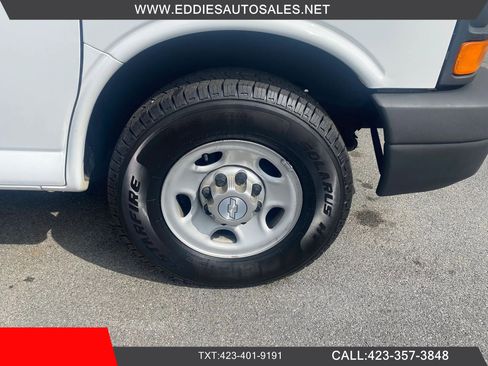 Used 2014 Chevrolet Express 3500 Extended RWD image 26