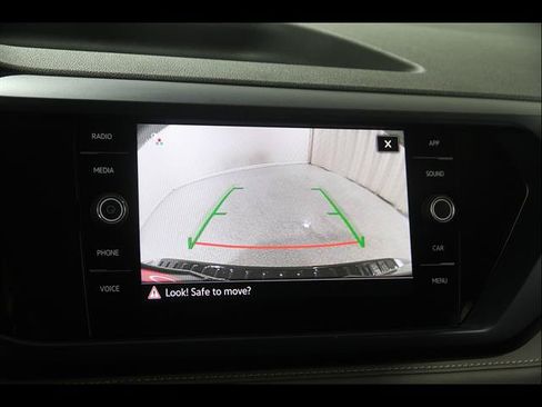 Certified 2024 Volkswagen Taos SE AWD/4WD image 13