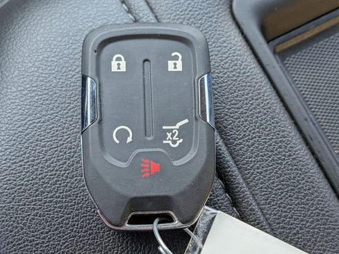 Used 2020 Chevrolet Silverado 1500 LT Trail Boss image 34