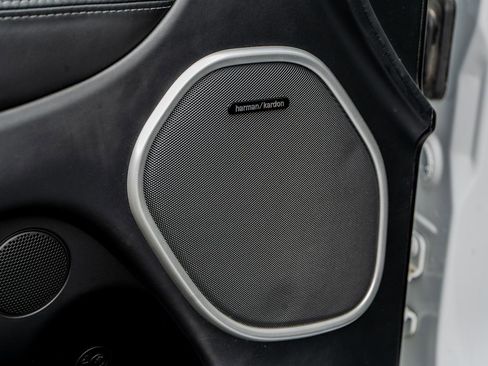 Used 2019 Jeep Grand Cherokee SRT image 24