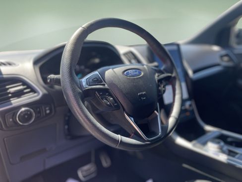 Certified 2024 Ford Edge ST-Line AWD/4WD image 30