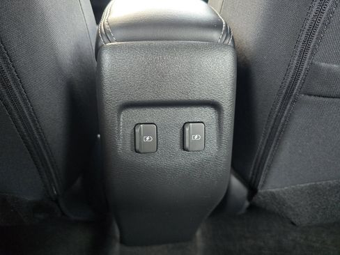 Used 2024 Nissan Kicks SV FWD image 25