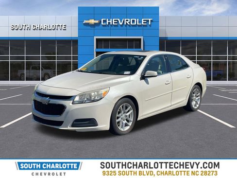 Used 2014 Chevrolet Malibu LT image 1