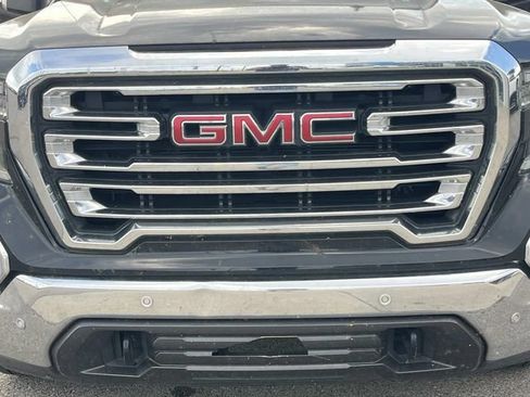 Used 2019 GMC Sierra 1500 SLT w/ SLT Premium Plus Package AWD/4WD image 9