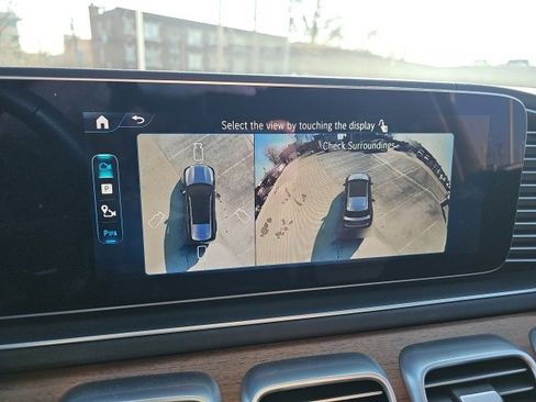 Used 2025 Mercedes-Benz GLS 450 GLS 450 image 31