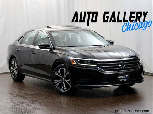 Used 2020 Volkswagen Passat 2.0T SEL FWD image 1