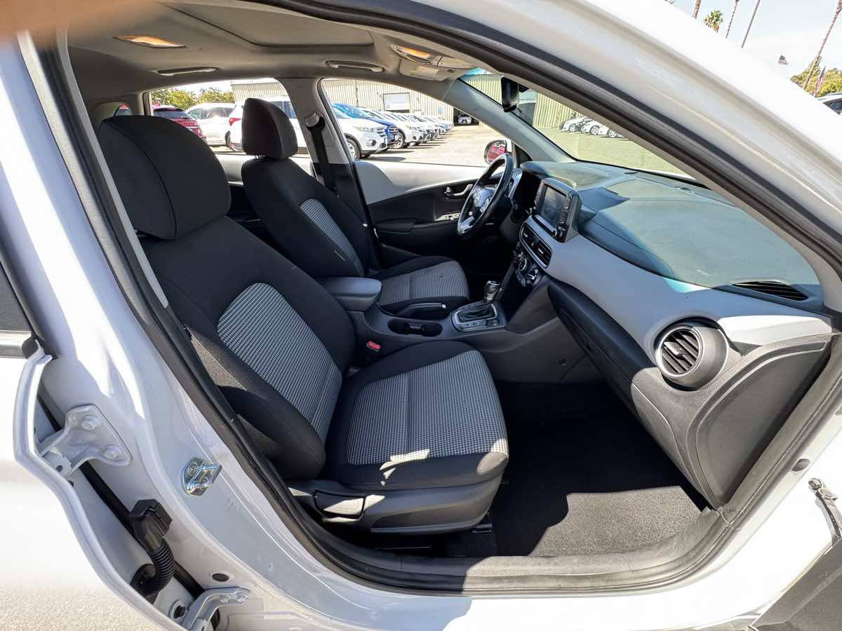 Used 2019 Hyundai Kona SEL w/ SEL Tech Package 02 AWD/4WD image 14