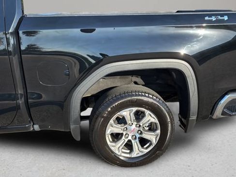 Used 2025 GMC Sierra 1500 SLT AWD/4WD image 34