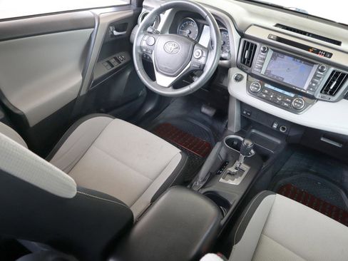 Used 2017 Toyota RAV4 XLE image 15