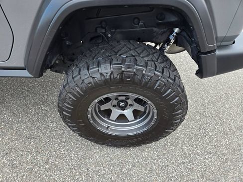 Used 2021 Jeep Wrangler Sport AWD/4WD image 14