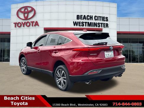 Certified 2024 Toyota Venza LE AWD/4WD image 8