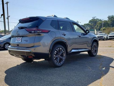 New 2026 Nissan Rogue Platinum w/ Platinum Premium Package image 6