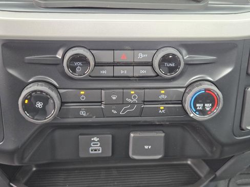 New 2026 Ford F250 XL w/ XL Chrome Package image 14
