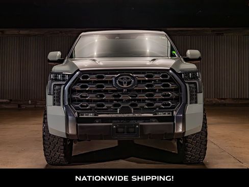 Used 2025 Toyota Tundra Platinum AWD/4WD image 4