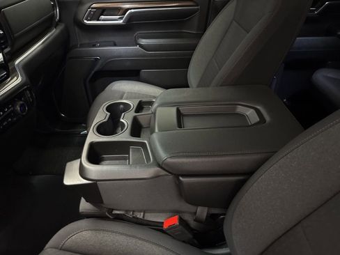 Used 2024 Chevrolet Silverado 1500 RST image 17