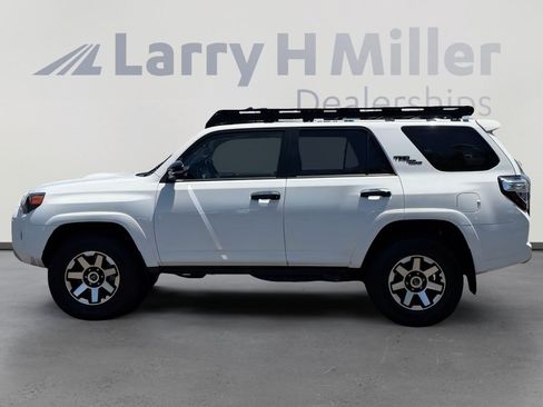 Used 2023 Toyota 4Runner TRD Off-Road Premium w/ Moonroof Package AWD/4WD image 2