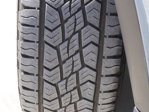 Used 2024 Honda Pilot TrailSport image 5