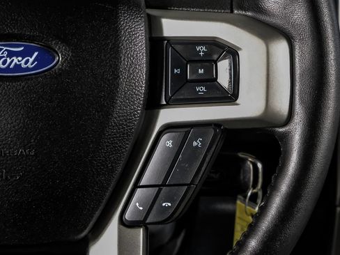 Used 2022 Ford F350 Lariat w/ Lariat Value Package AWD/4WD image 18
