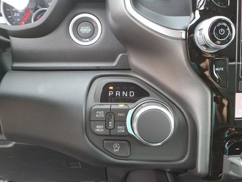 New 2026 RAM 1500 Big Horn AWD/4WD image 21