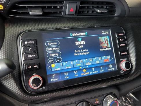 Certified 2024 Nissan Kicks SV image 17