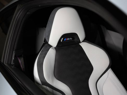 Used 2021 BMW M4 Competition w/ M Carbon Exterior Package image 44