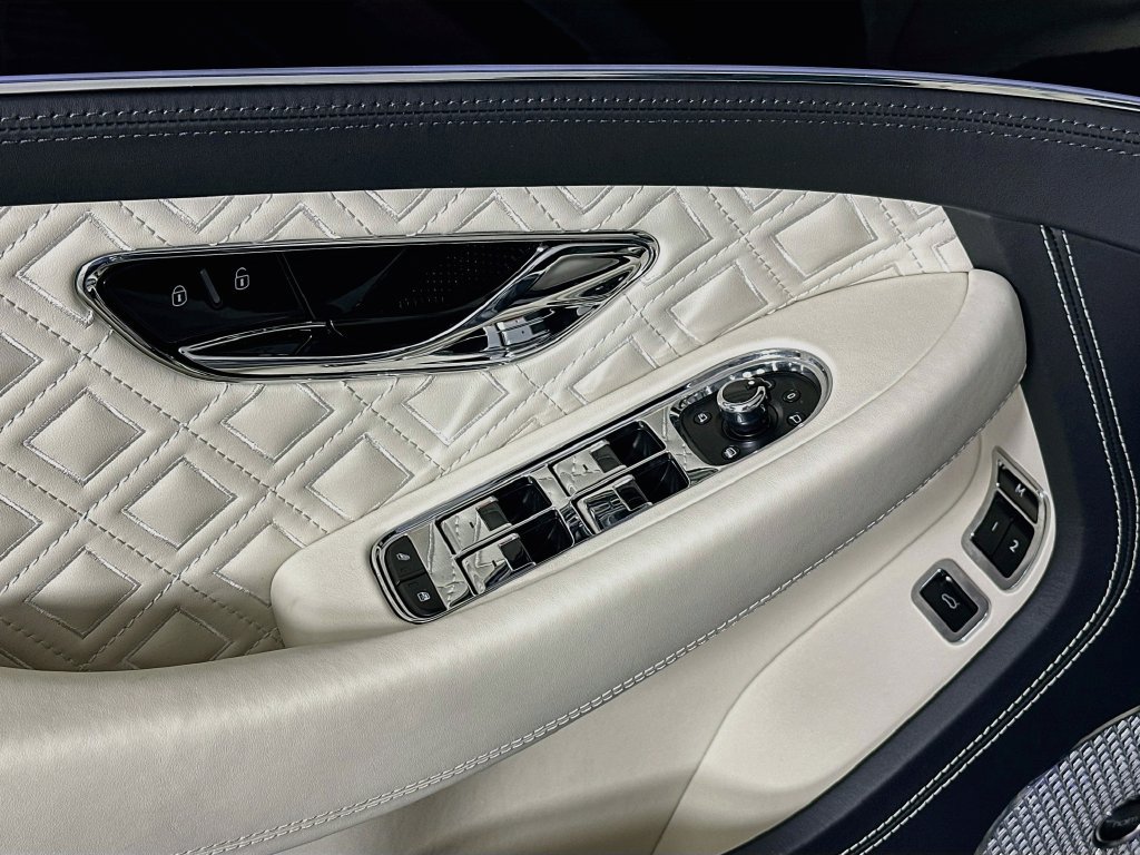 Used 2024 Bentley Continental GT Speed AWD/4WD image 18