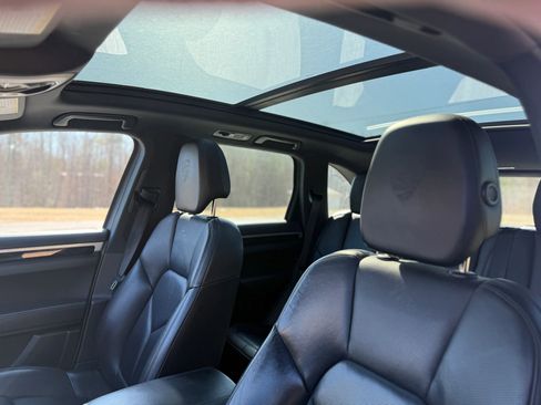Used 2016 Porsche Cayenne image 13