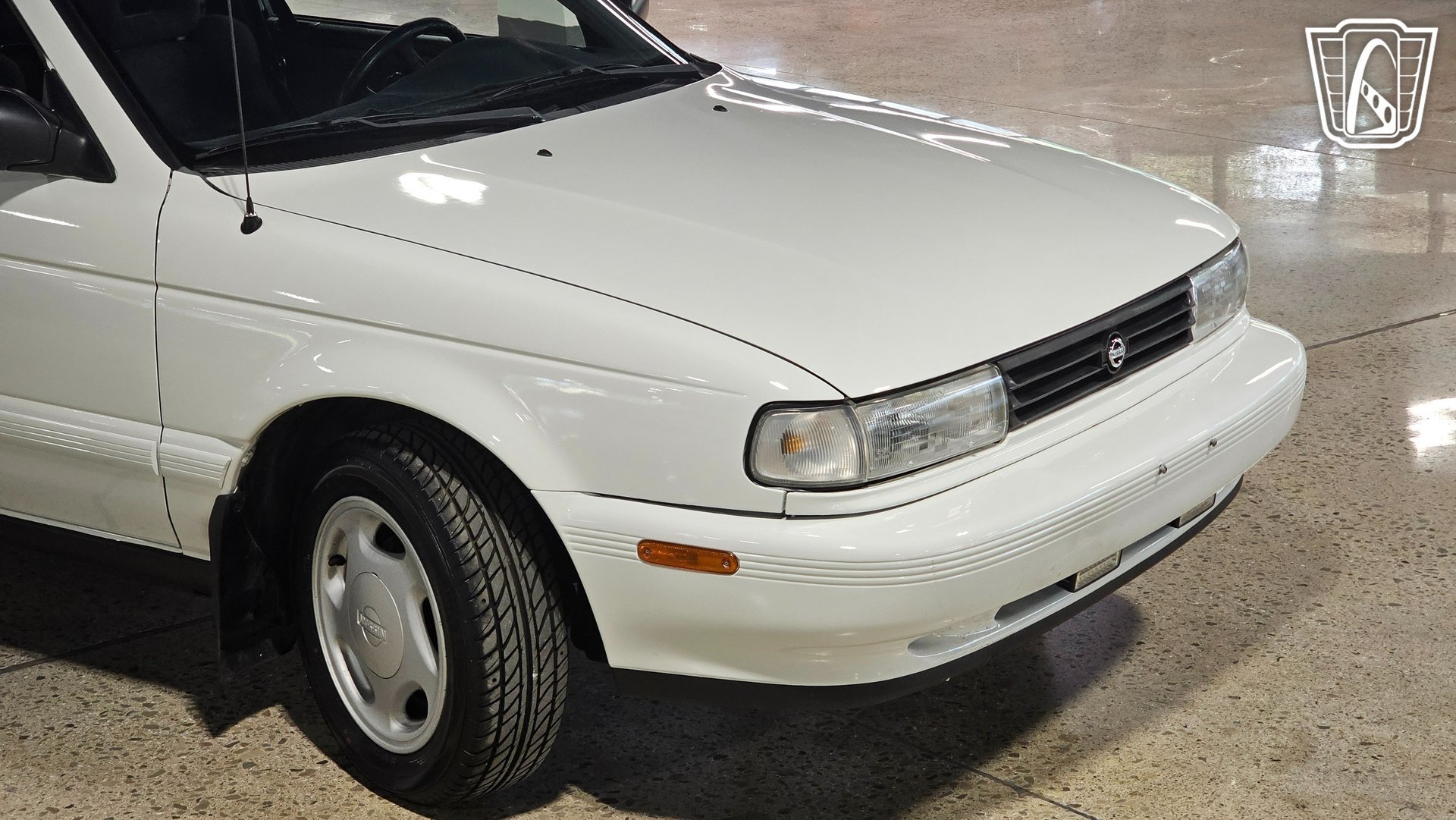 Used 1991 Nissan Sentra SE-R FWD image 2