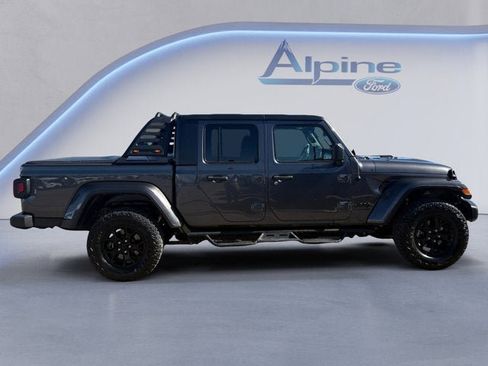 Used 2021 Jeep Gladiator Sport AWD/4WD image 6