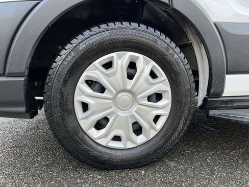 Certified 2022 Ford Transit 350 XL image 12