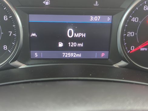 Used 2022 GMC Terrain SLT w/ Infotainment Package II image 23