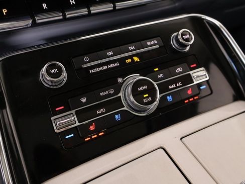 Used 2019 Lincoln Navigator L Black Label w/ Cargo Package image 8