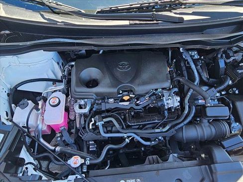 Used 2024 Toyota Sienna LE w/ LE Plus Package image 23