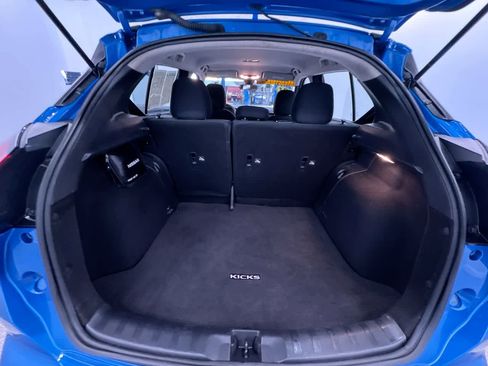 Used 2021 Nissan Kicks SR image 38