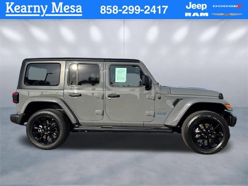 Used 2023 Jeep Wrangler Unlimited Sahara image 3