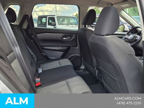 Used 2025 Nissan Rogue SV FWD image 17