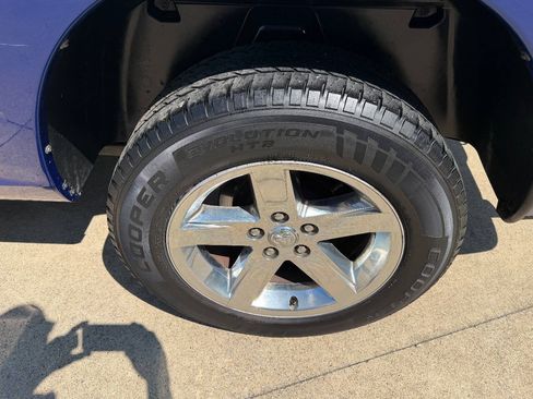 Used 2015 RAM 1500 Express AWD/4WD image 7