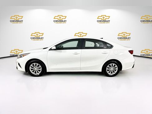 Used 2024 Kia Forte LX FWD image 5