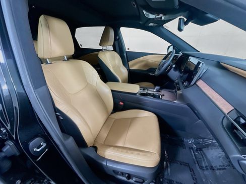 Used 2023 Lexus RX 350 Premium image 31