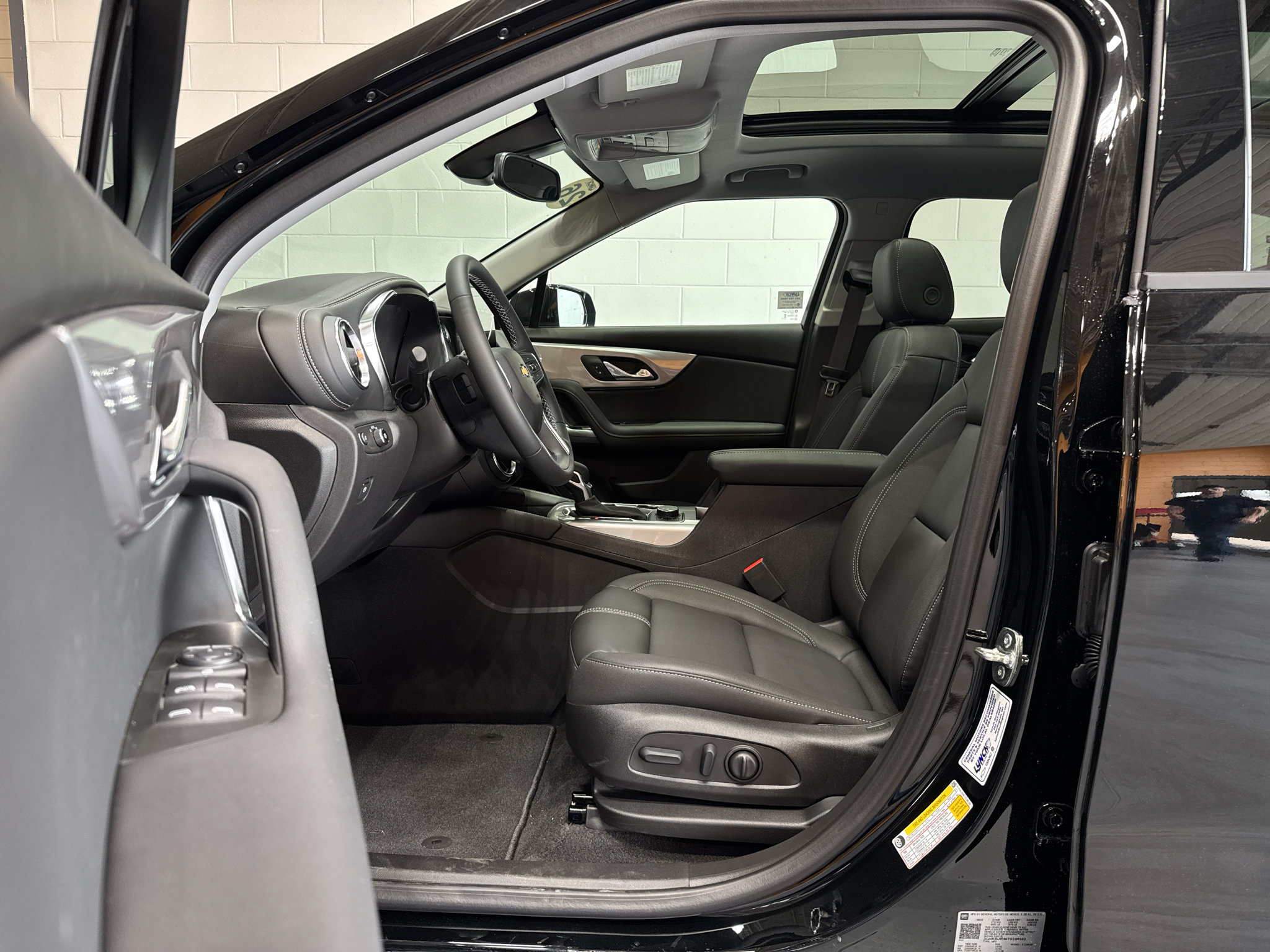 New 2026 Chevrolet Blazer LT w/ Midnight/Sport Edition AWD/4WD image 14