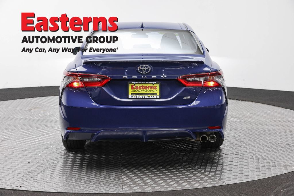 Used 2024 Toyota Camry SE FWD image 6
