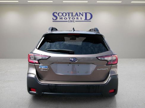 Used 2024 Subaru Outback Premium image 7